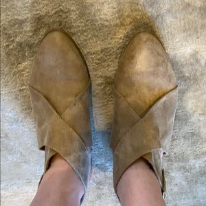 Cupid women’s taupe mules
